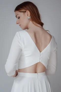Puristisches Braut Top mit Rückendetails – Ona by you><noscript><img width=