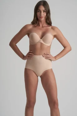 Rückenfreier Diva Bra –>Bye Bra Hot