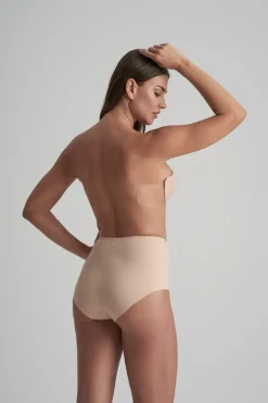 Rückenfreier Diva Bra –>Bye Bra Hot