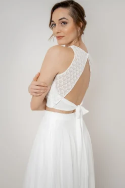 Rückenfreies Braut Top mit Vintage-Muster – Neela><noscript><img width=