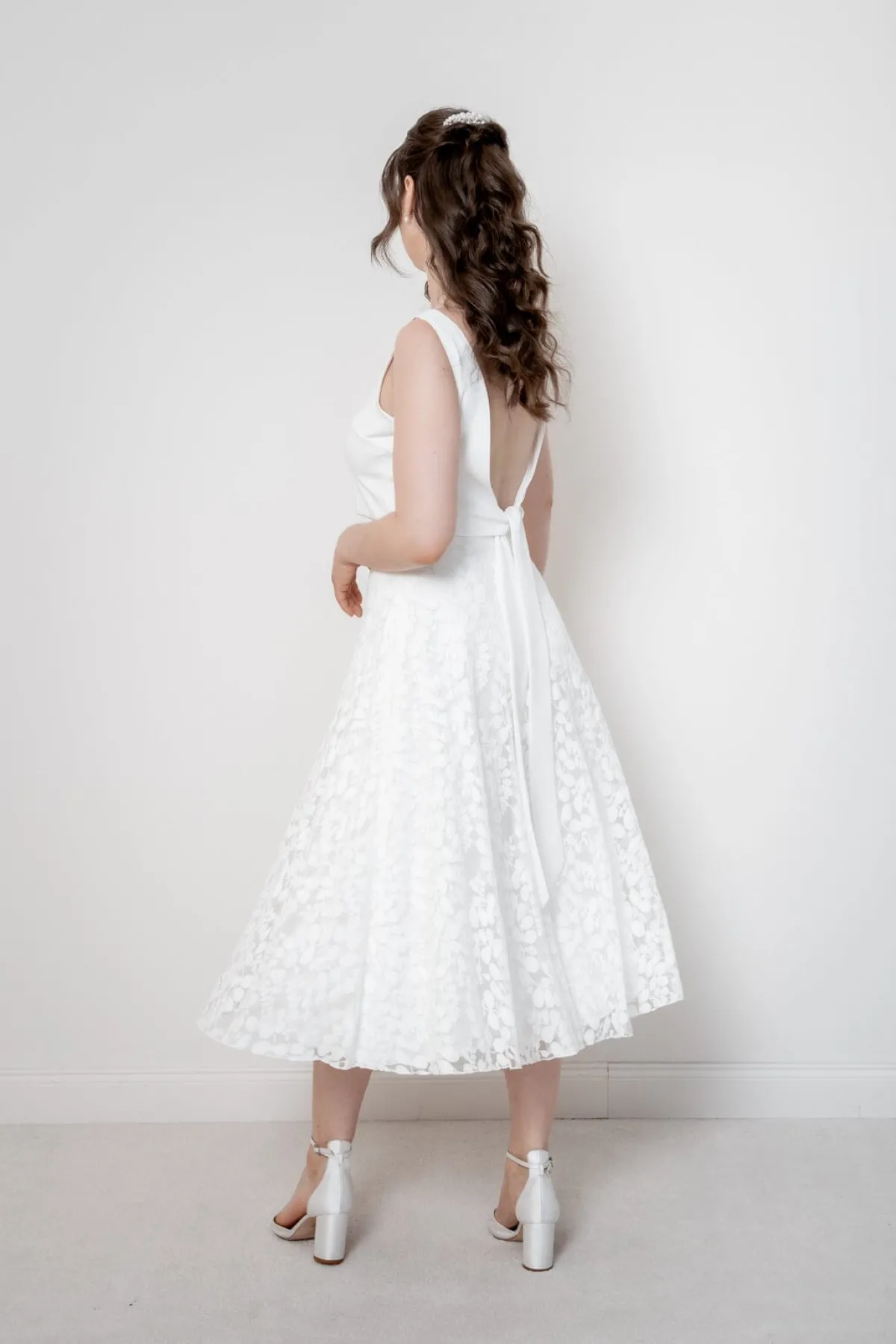 Rock aus Botanikspitze mit Taschen – Liza Midi>noni Sale