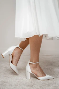 Satin-Brautschuhe in Ivory – Liberty | The>Perfect Bridal Company Sale