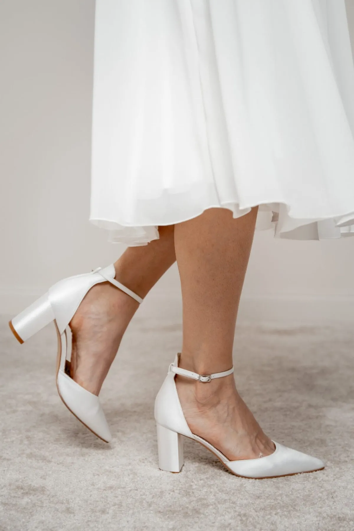 Satin-Brautschuhe in Ivory – Liberty | The>Perfect Bridal Company Sale