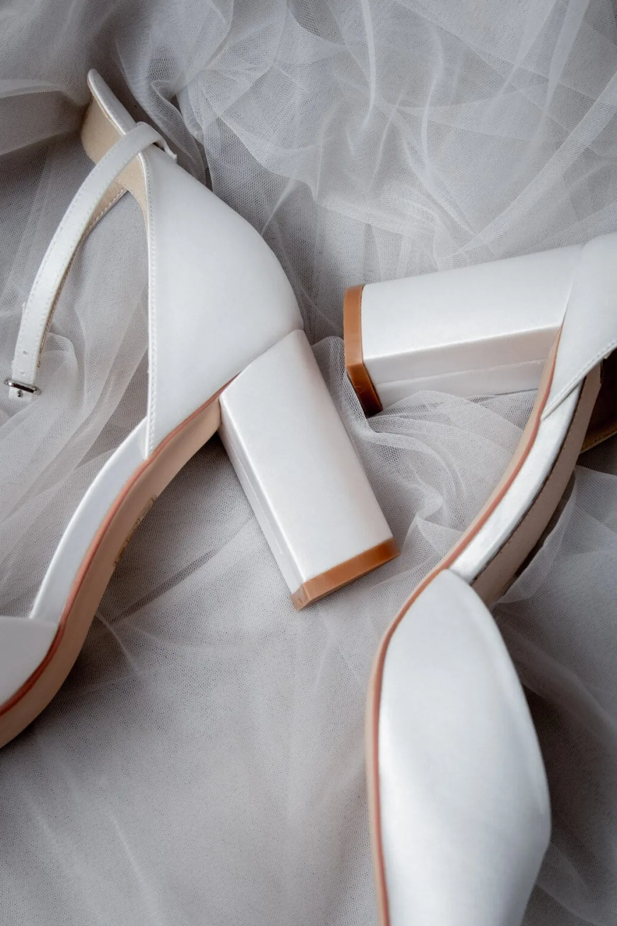 Satin-Brautschuhe in Ivory – Liberty | The>Perfect Bridal Company Sale