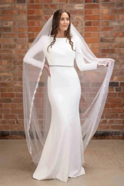 Schleier mit Blattstickerei | The><noscript><img width=