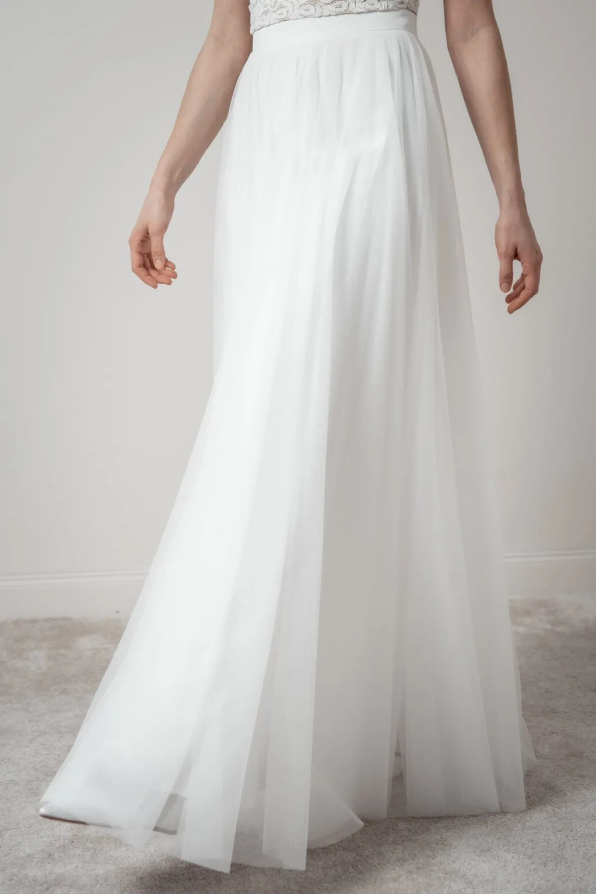 Showroom Only: Braut Rock in Ivory aus Softtüll – Christy Selected>noni Hot