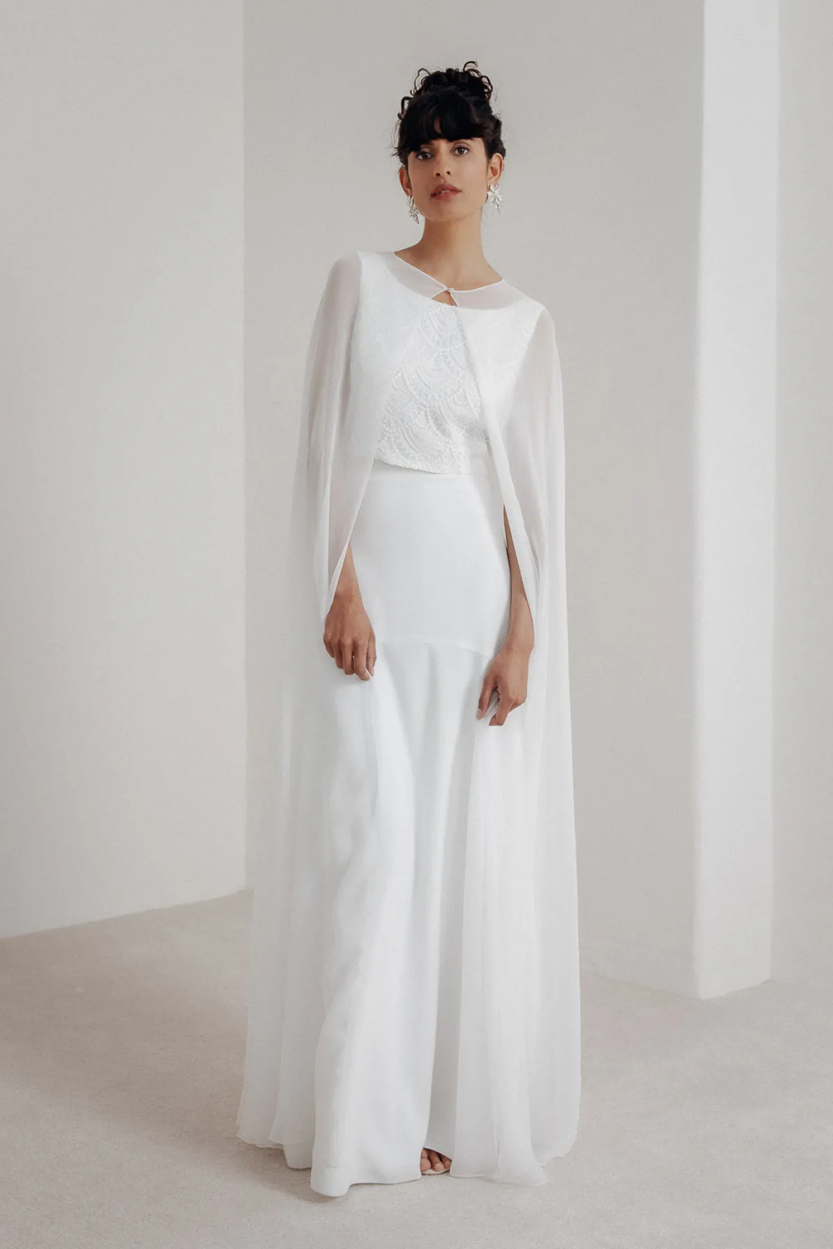 Showroom Only: Chiffon Braut Cape – Philia Selected>noni Hot