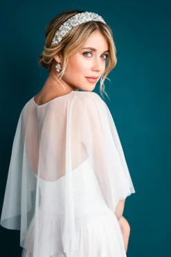 Showroom Only: Kurzes Tüll-Cape – Lukida Selected><noscript><img width=