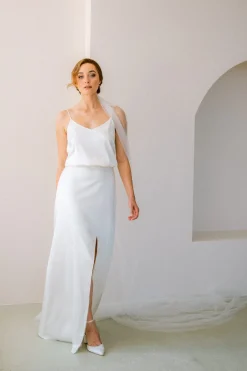 Showroom Only: Satin Braut Top – Minoa Selected><noscript><img width=