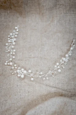 Silberner Haardraht mit Schmuckperlen und Strass><noscript><img width=