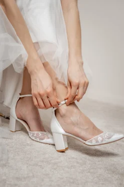Spitze Brautschuhe – Milan Ivory Lace | The>Perfect Bridal Company Clearance