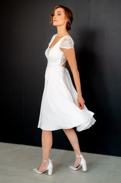 Standesamt-Brautkleid mit Rückendetail – Nelie noni One><noscript><img width=