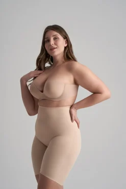 Trägerloser, klebender Gala-BH –><noscript><img width=