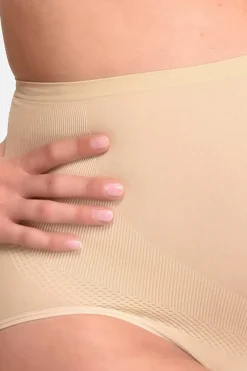 Umstands-Slip in Beige –><noscript><img width=